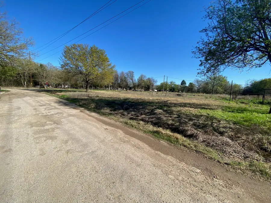 421 Kelly Lane, Seven Points, TX 75143 - #2