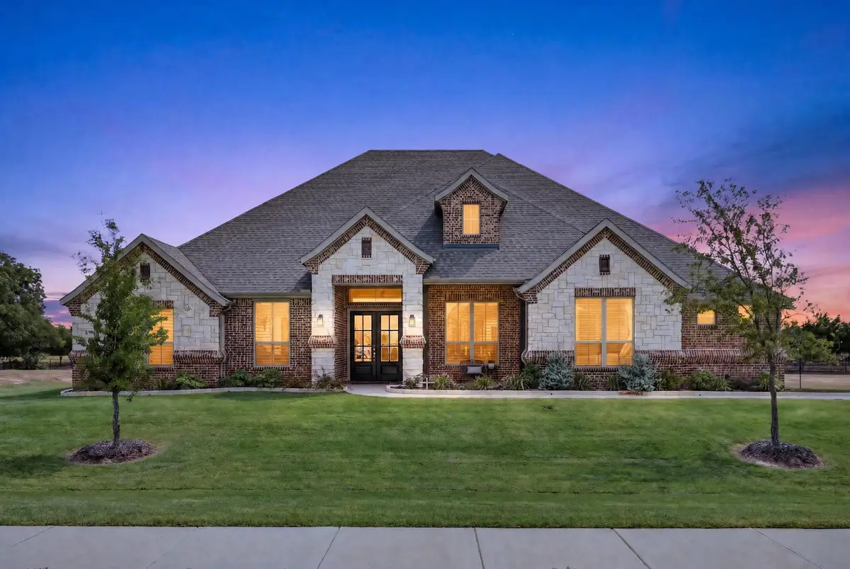 134 Hollingsworth Lane, Glenn Heights, TX 75154 - #1