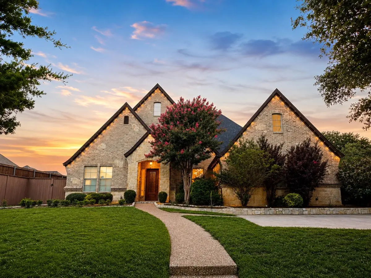 7603 Douglas Lane, North Richland Hills, TX 76182 - #1