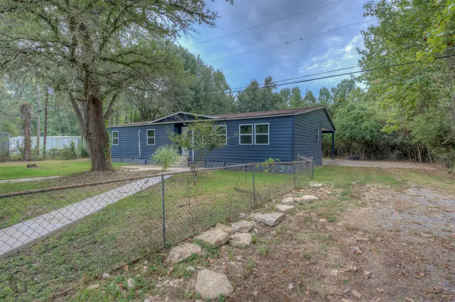 209 W Jackson Avenue, Haughton, LA 71037 - #3