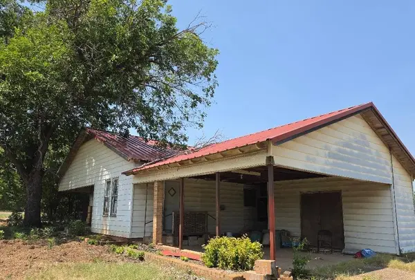 3482 N Hwy 287 Highway, Henrietta, TX 76365