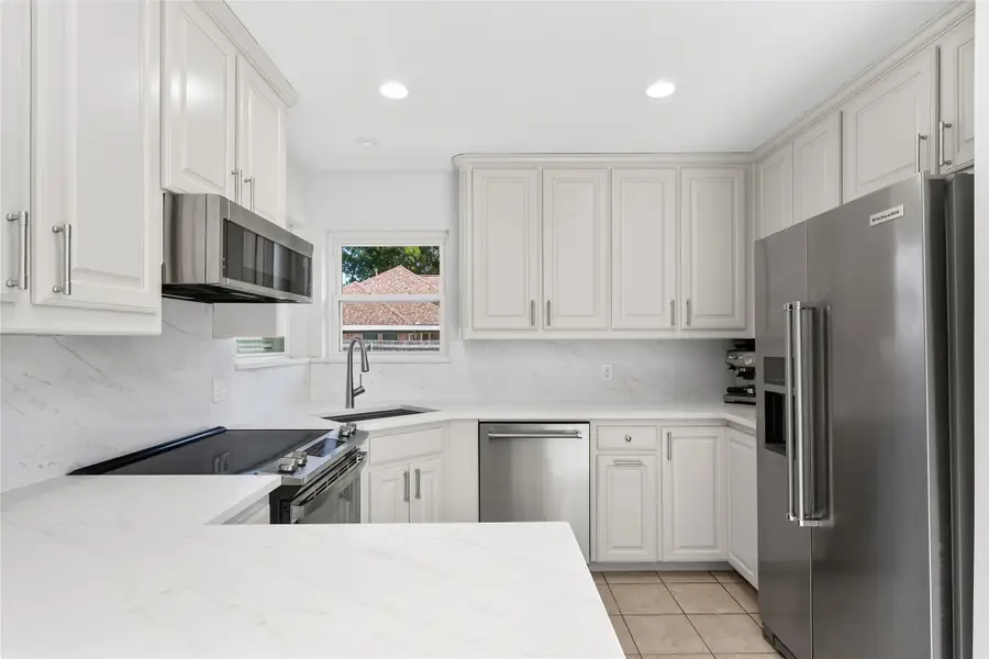 332 College Street S, Keller, TX 76248 - #3