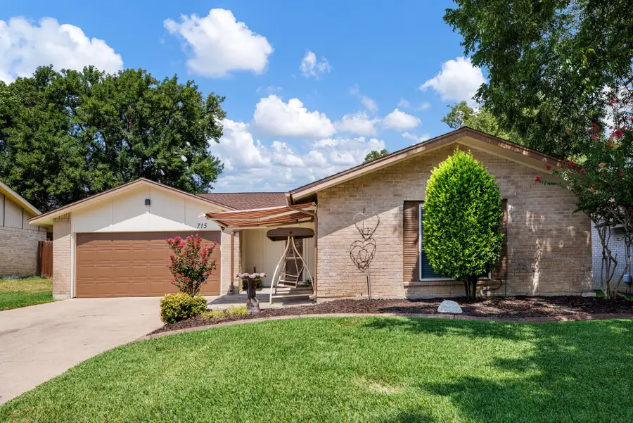 715 Salem Drive, Arlington, TX 76014 - #2