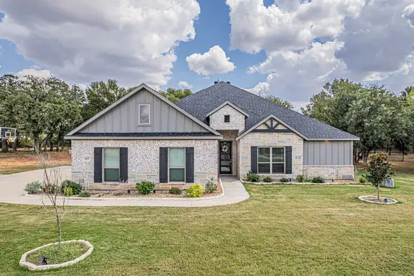 113 Oaks Springs Lane, Weatherford, TX 76087