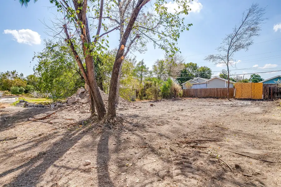 922 E Oleander Street, Fort Worth, TX 76104 - #3