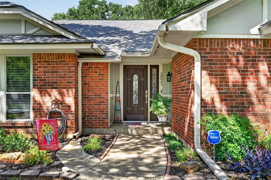2021 Iron Horse Court, Arlington, TX 76017 - #2