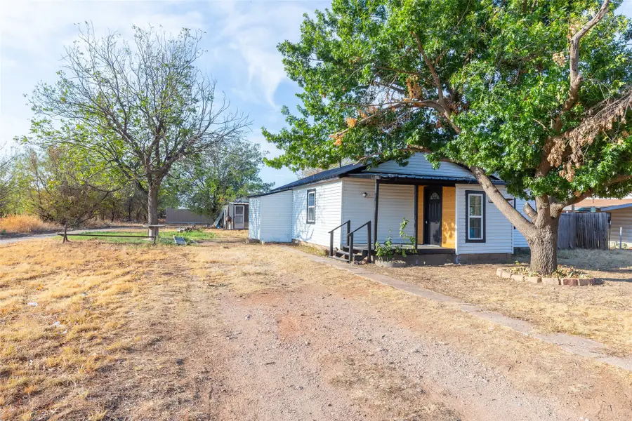 909 Lane Avenue, Abilene, TX 79601 - #3