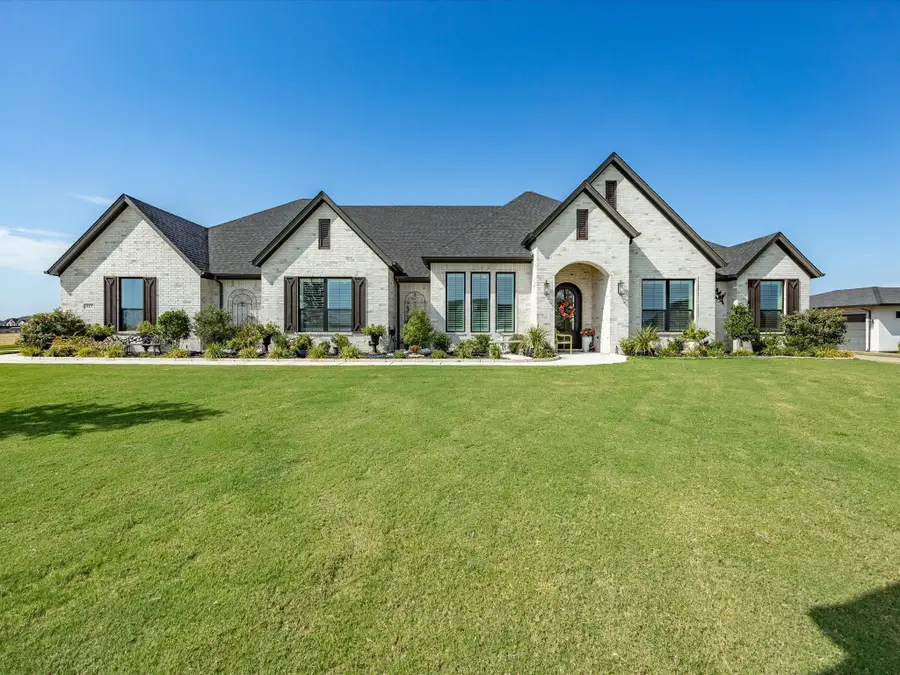 317 Kenyon Court, Granbury, TX 76049 - #2