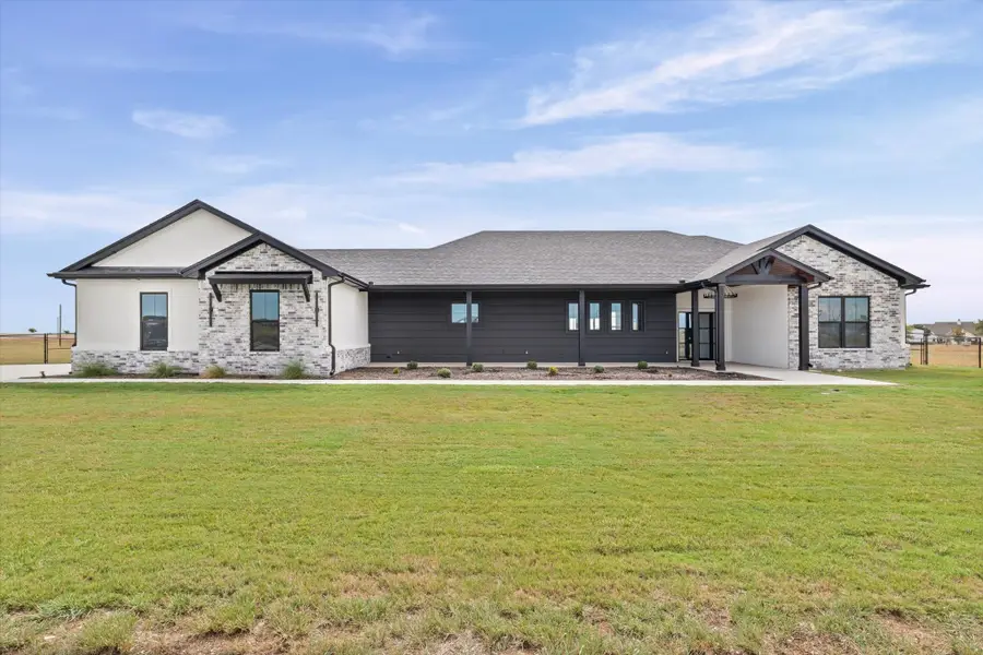 611 Willow Moon Ranch, Crawford, TX 76638 - #2