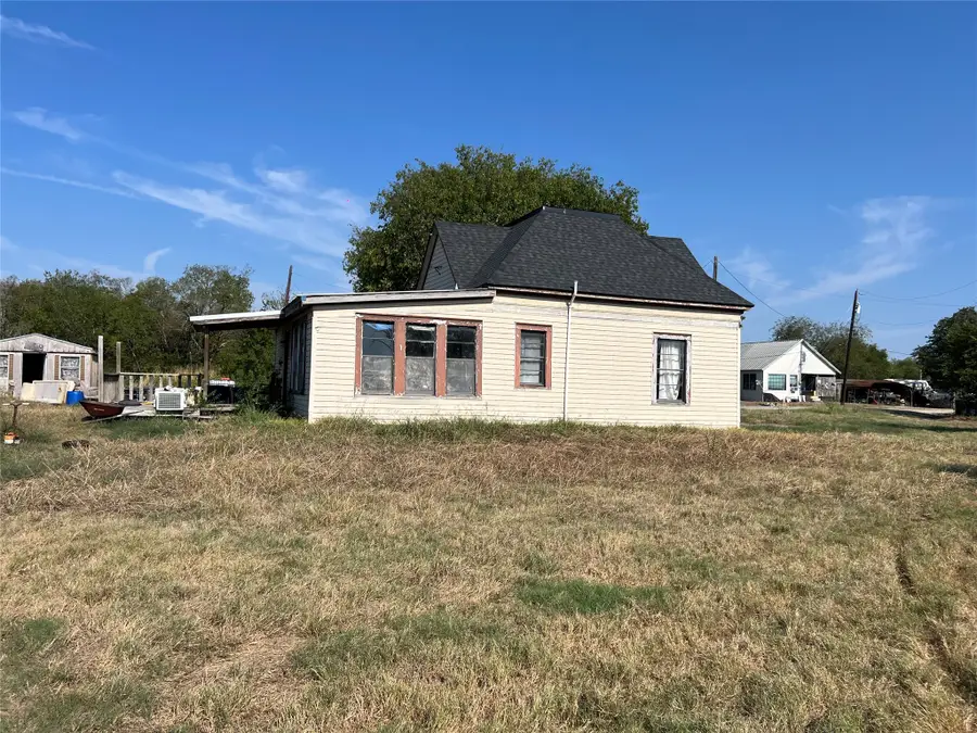 1 S 1st Street W, Mount Calm, TX 76673 - #3