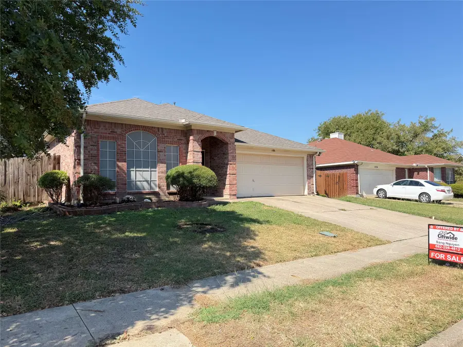 6006 Brook Forest Drive, Arlington, TX 76018 - #2