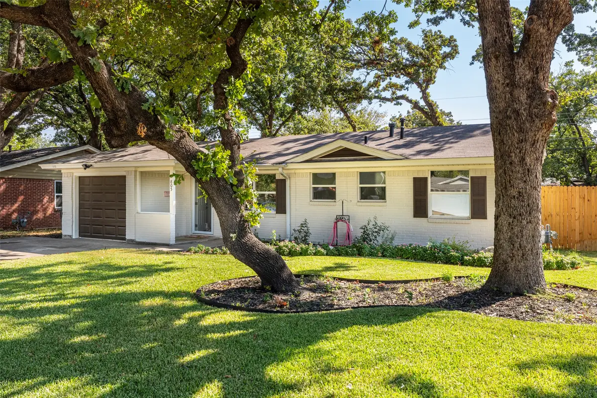 805 Clover Park Drive, Arlington, TX 76013 - #1