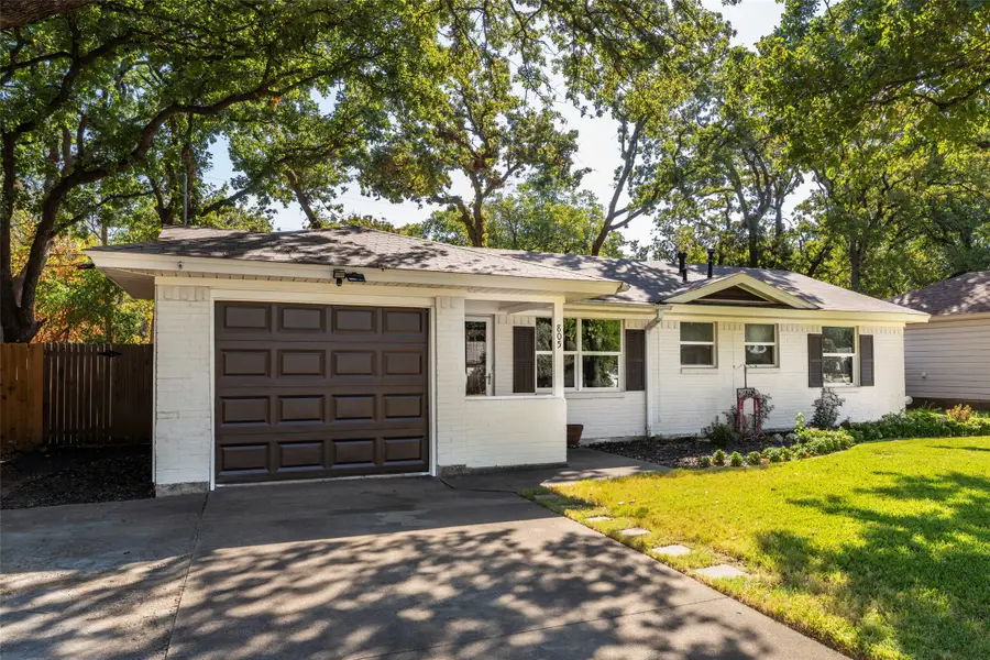 805 Clover Park Drive, Arlington, TX 76013 - #3