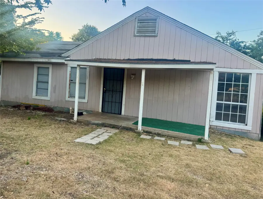803 N Joe Wilson Road, Cedar Hill, TX 75104 - #2