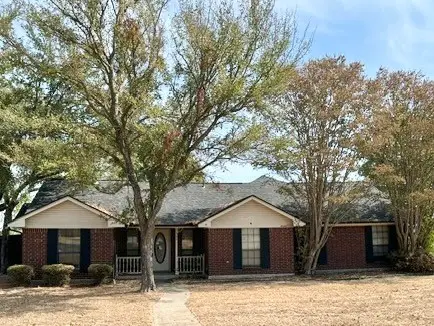 503 Pin Oak Drive, Terrell, TX 75161