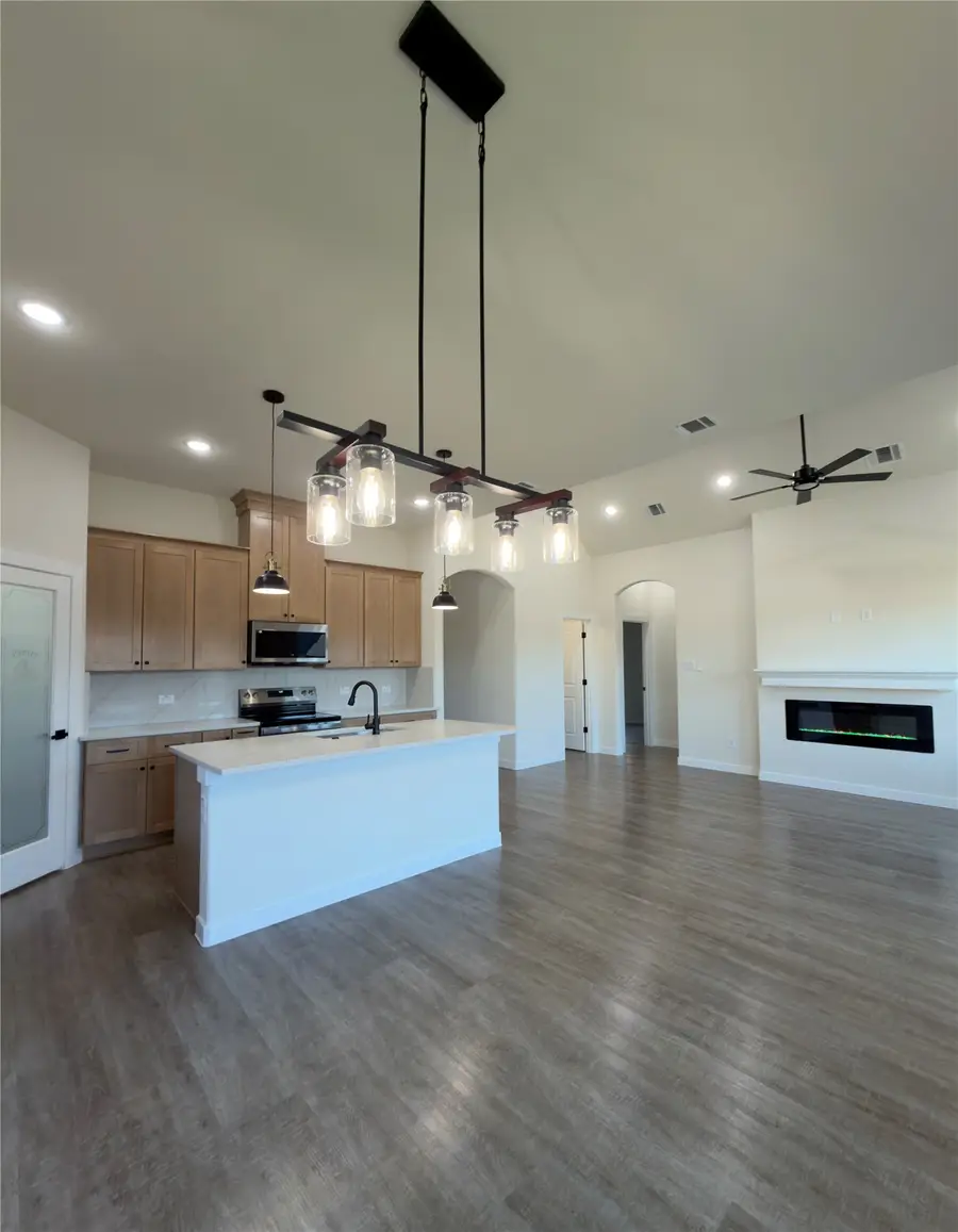 3412 Brazos River Drive, Granbury, TX 76048 - #3