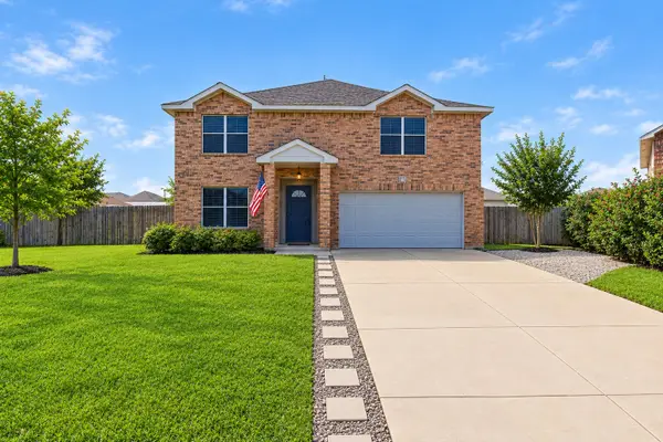 214 Hawthorne Court, Ponder, TX 76259