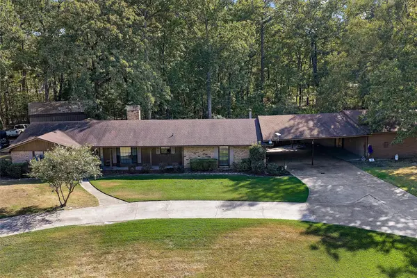 8915 Blanchard Latex Road, Mooringsport, LA 71060