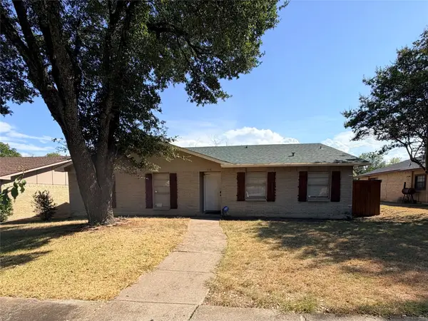 7116 Chinaberry Road, Dallas, TX 75249