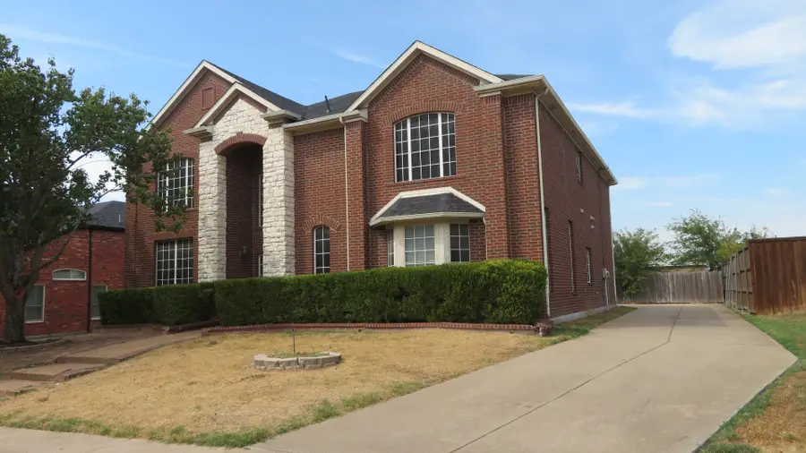 1233 High Bluff Drive, Desoto, TX 75115 - #2