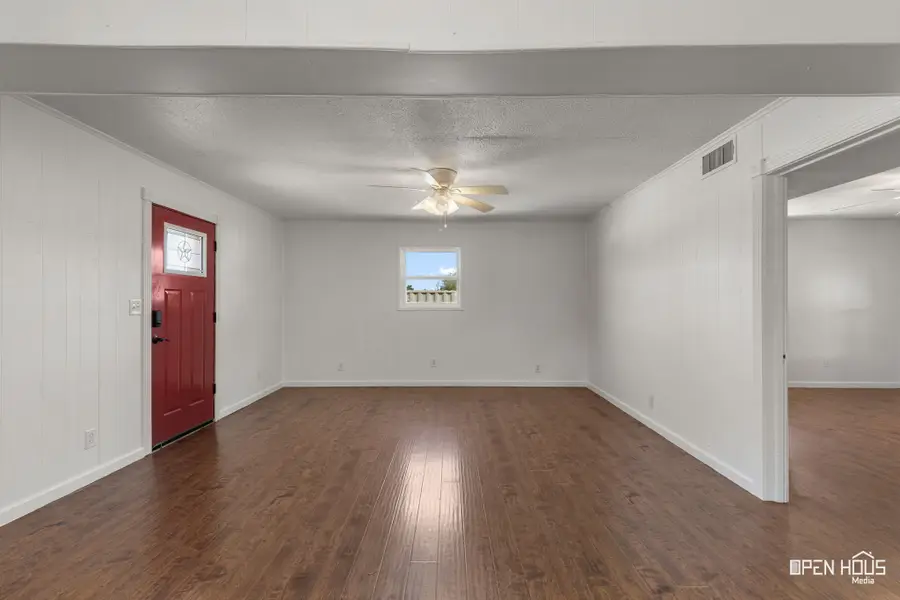 410 N Oak Street, Archer City, TX 76351 - #3