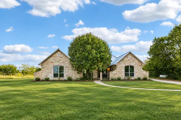 6620 Montgomery Road, Midlothian, TX 76065