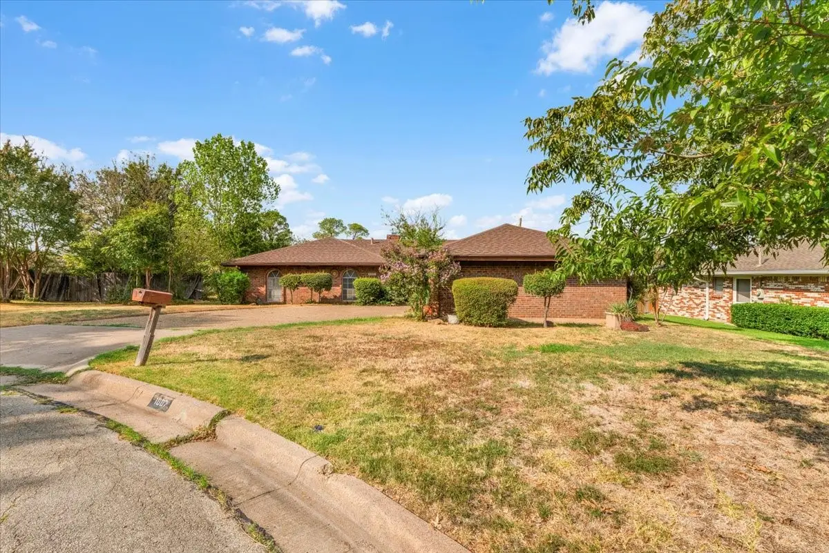 1007 Field Crest Court, Arlington, TX 76012 - #1