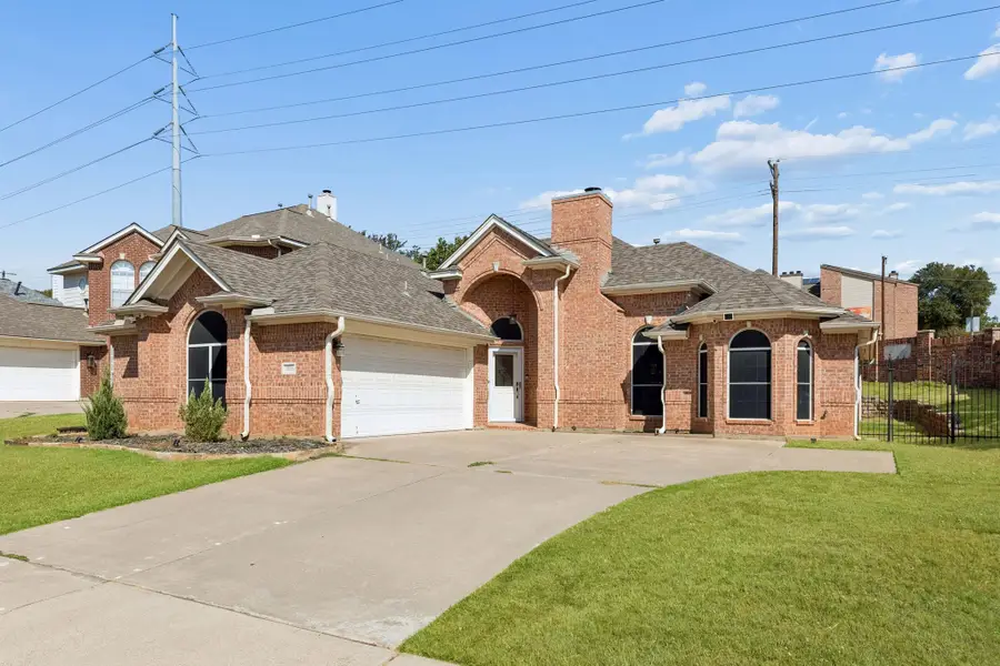 3115 Sandcastle Trail, Arlington, TX 76012 - #2