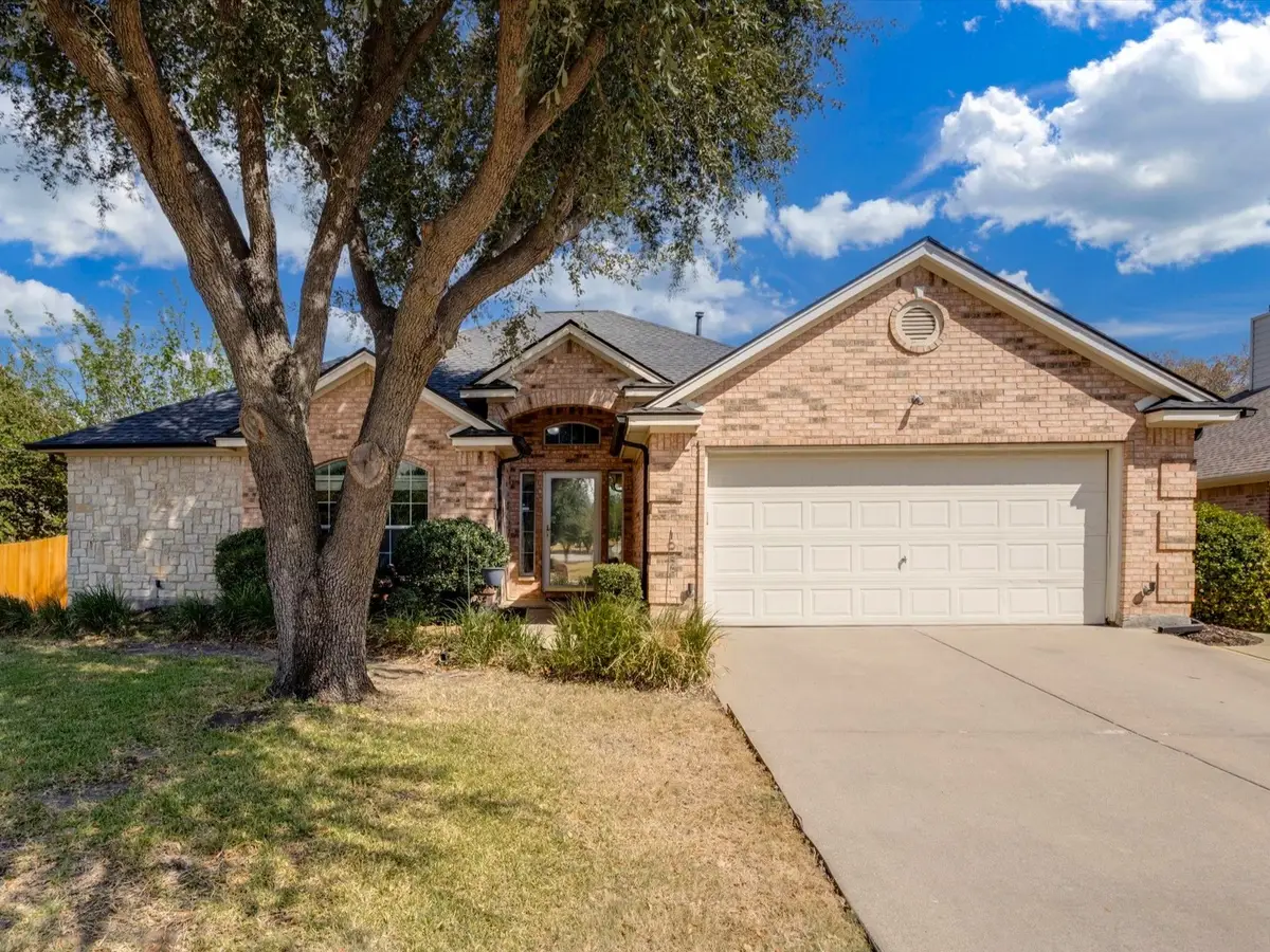 660 Chestnut Lane, Saginaw, TX 76179 - #1