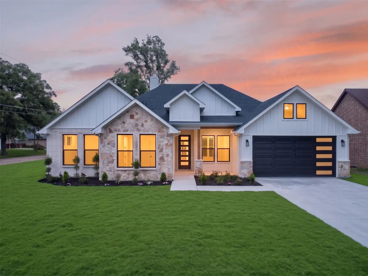 120 Springwood Road, Enchanted Oaks, TX 75156 - #1