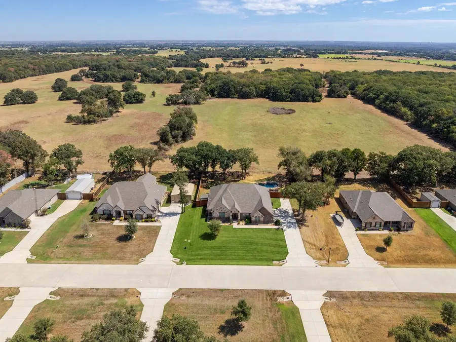 107 Willow Oak Drive, Krugerville, TX 76227 - #3