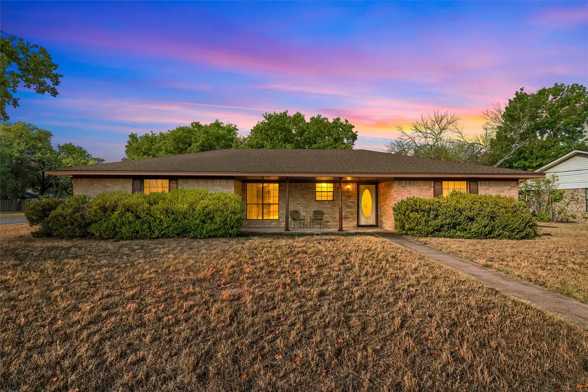 400 N Walnut Street, Waco, TX 76705 - #1