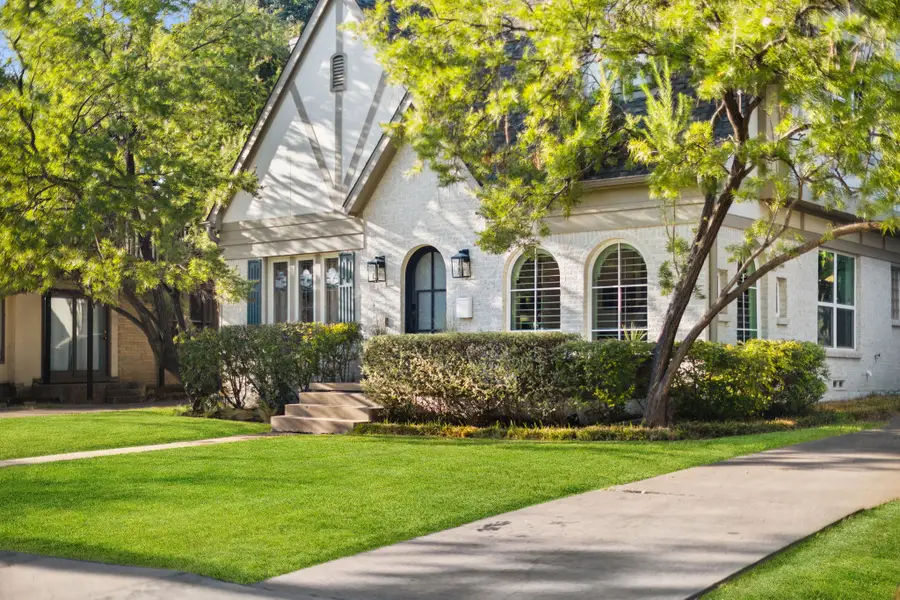 5709 Kenwood Avenue, Dallas, TX 75206 - #2