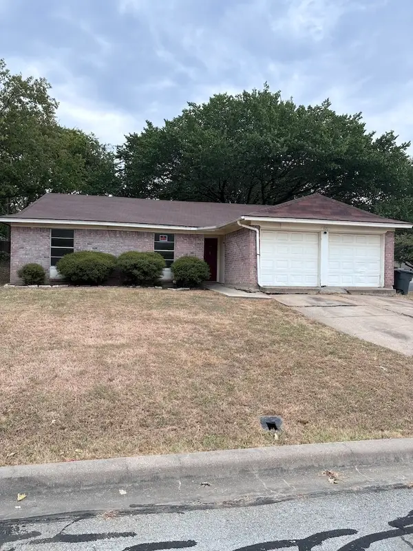 621 Dayton Road, Mansfield, TX 76063