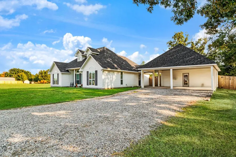 720 Daniel Street, Blossom, TX 75416 - #3