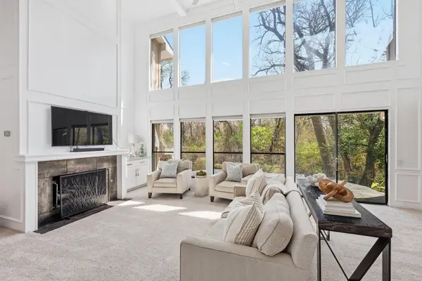 3718 Wooded Creek Drive, Farmers Branch, TX 75244
