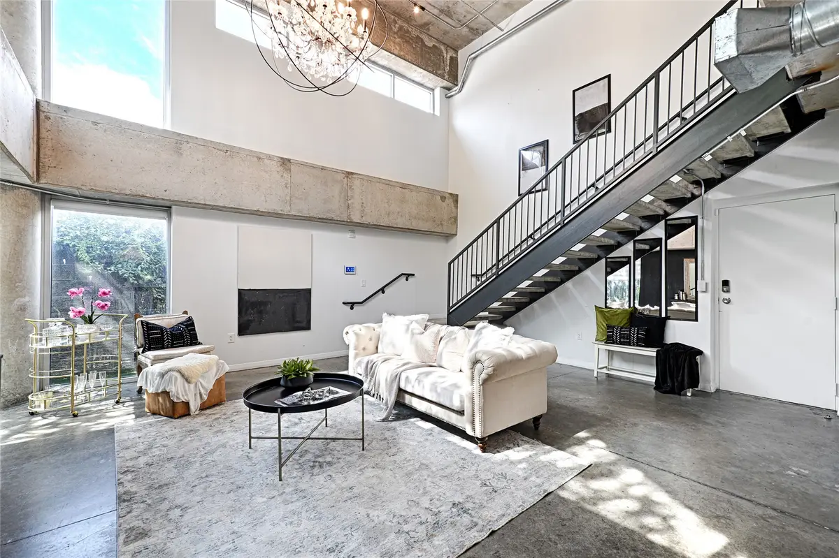 1001 Belleview Street #104, Dallas, TX 75215 - #1