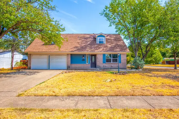 8708 Flicker Lane, Dallas, TX 75238