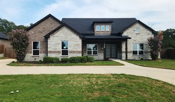 740 Arledge Street, Azle, TX 76020
