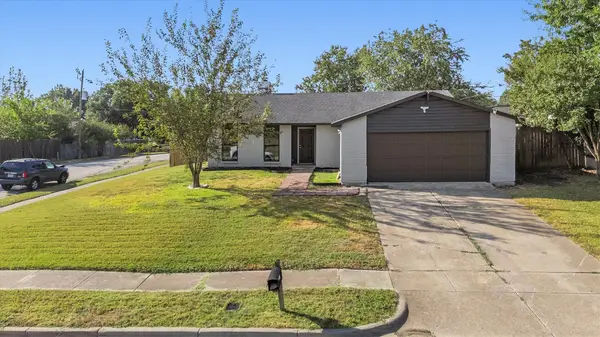 800 Netherland Drive, Arlington, TX 76017