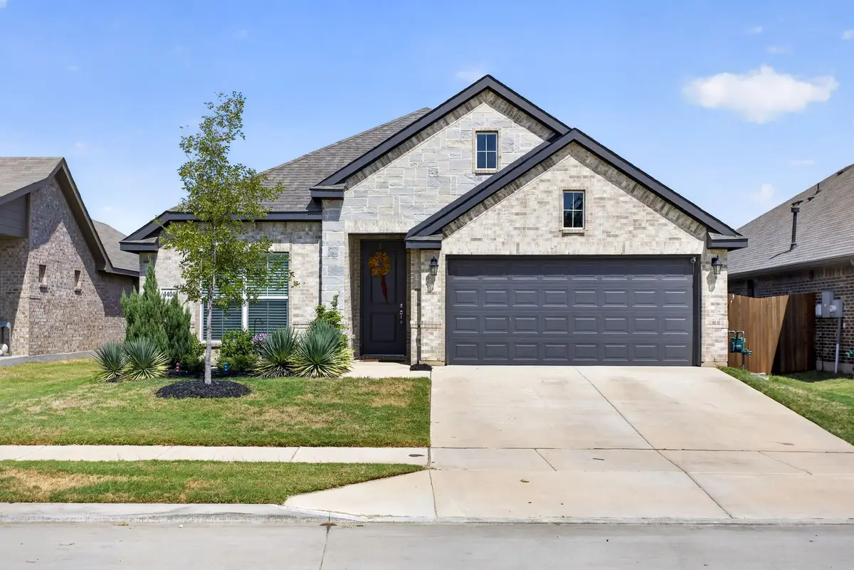 4404 Mill Falls Drive, Fort Worth, TX 76036 - #1