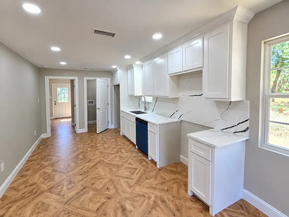 1128 W Bullock Street, Denison, TX 75020 - #1