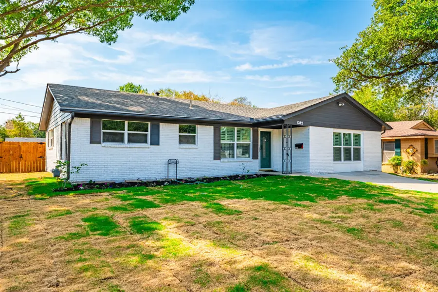 1312 E Mitchell Street, Arlington, TX 76010 - #3