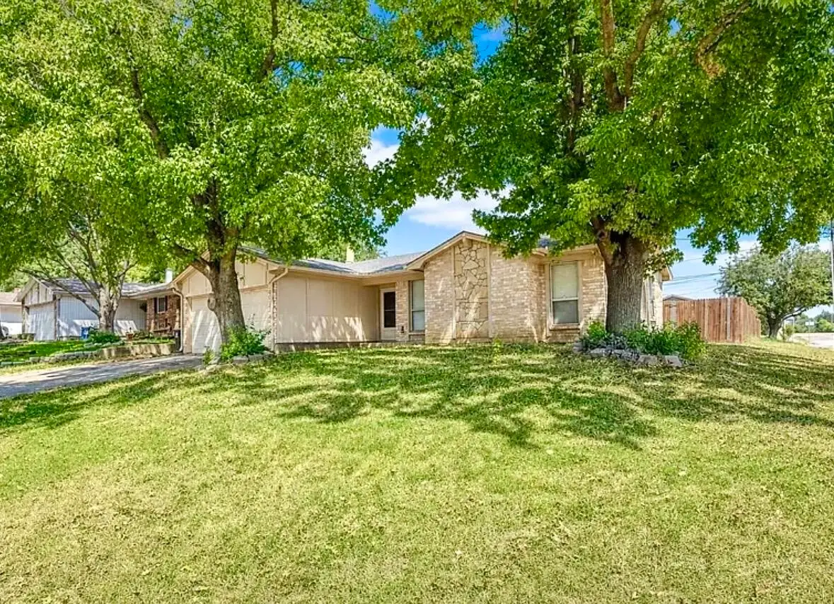 915 Lemontree Drive, Arlington, TX 76017 - #1