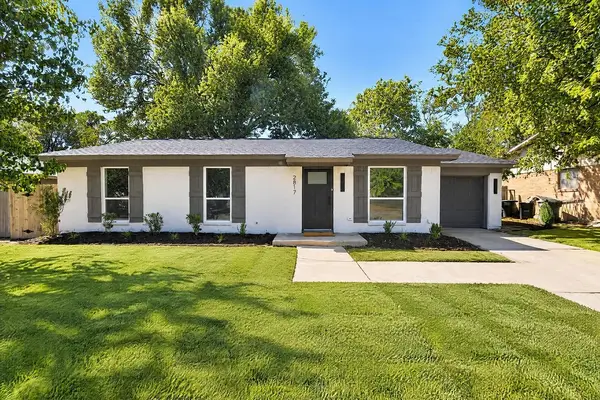 2817 Ladona Drive, Fort Worth, TX 76133