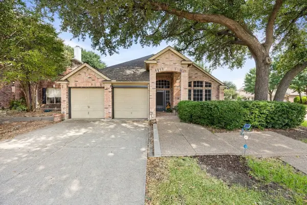 6712 Braeview Drive, Fort Worth, TX 76137