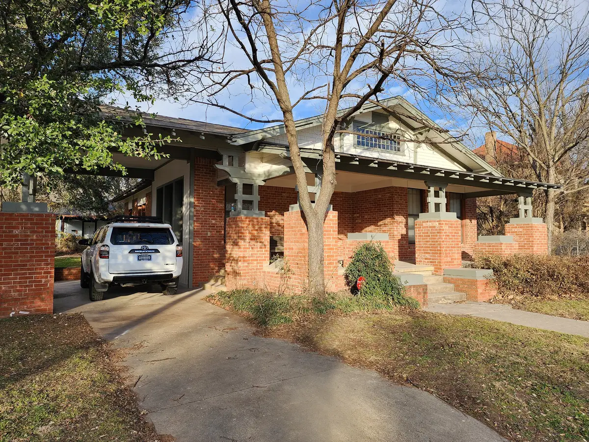 901 4th Avenue, Mineral Wells, TX 76067 - #1