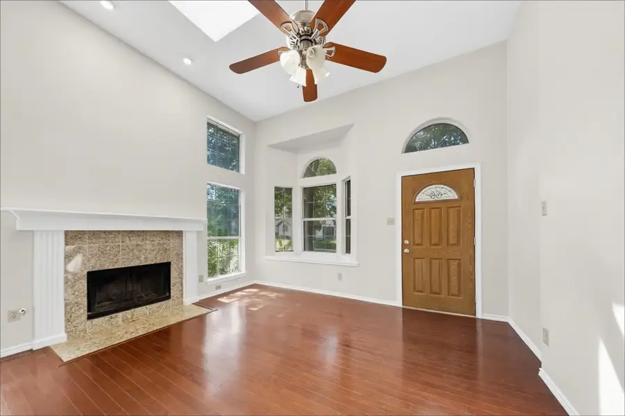 9016 Cumberland Drive, Irving, TX 75063 - #2