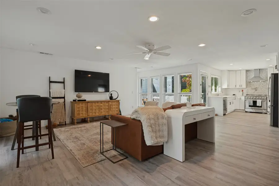 3811 Eaton Drive, Dallas, TX 75220 - #3