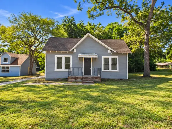 101 Larue Street, Athens, TX 75751